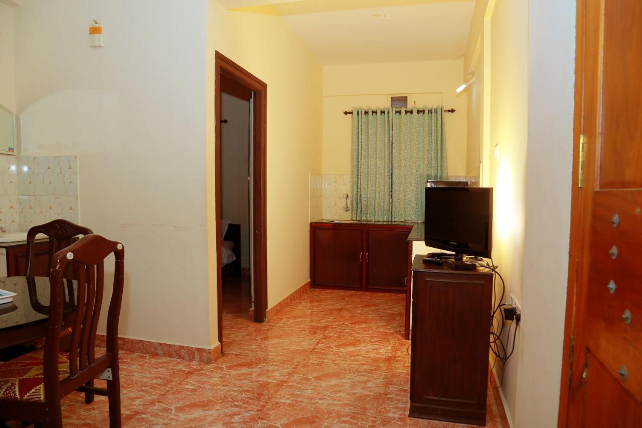 Anandkrishna Residency Hotel Guruvayur Exterior photo